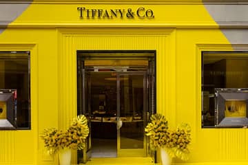 Tiffany открыли бутик в ярко-желтом цвете