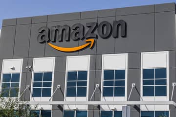 Грета Тунберг осудила Amazon за уничтожение сотни тысяч непроданных товаров