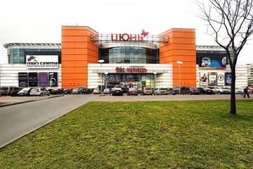 "Сбер" выставил на продажу торговые центры почти на 22 млрд руб.