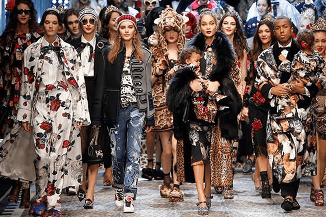 MILAN FASHION PHOTOS: Dolce&Gabbana sets romantic pace. MSGM reflects on  the fast-paced world - The San Diego Union-Tribune