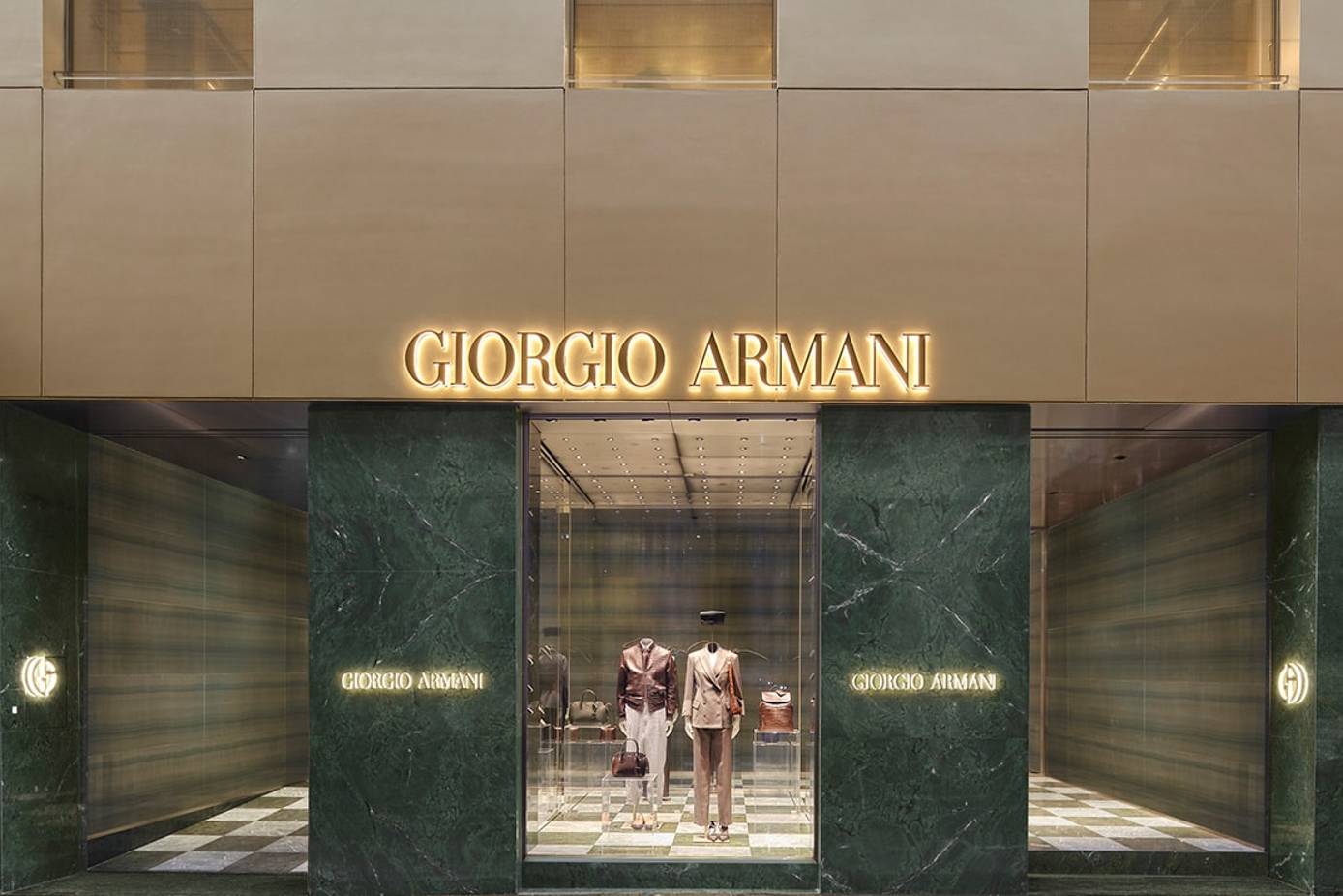 La boutique Giorgio Armani riapre in via Sant Andrea