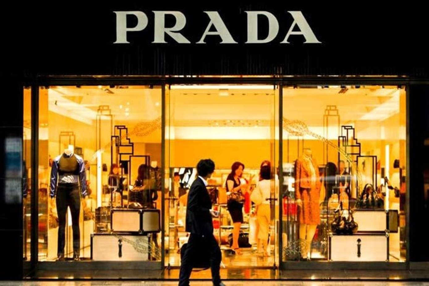 Prada выкупила у Crocus Group магазин в центре Москвы