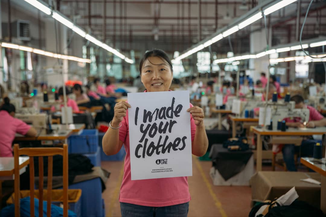 Bekleidungsarbeiterin in Asien. #Imadeyourclothes-Kampagne