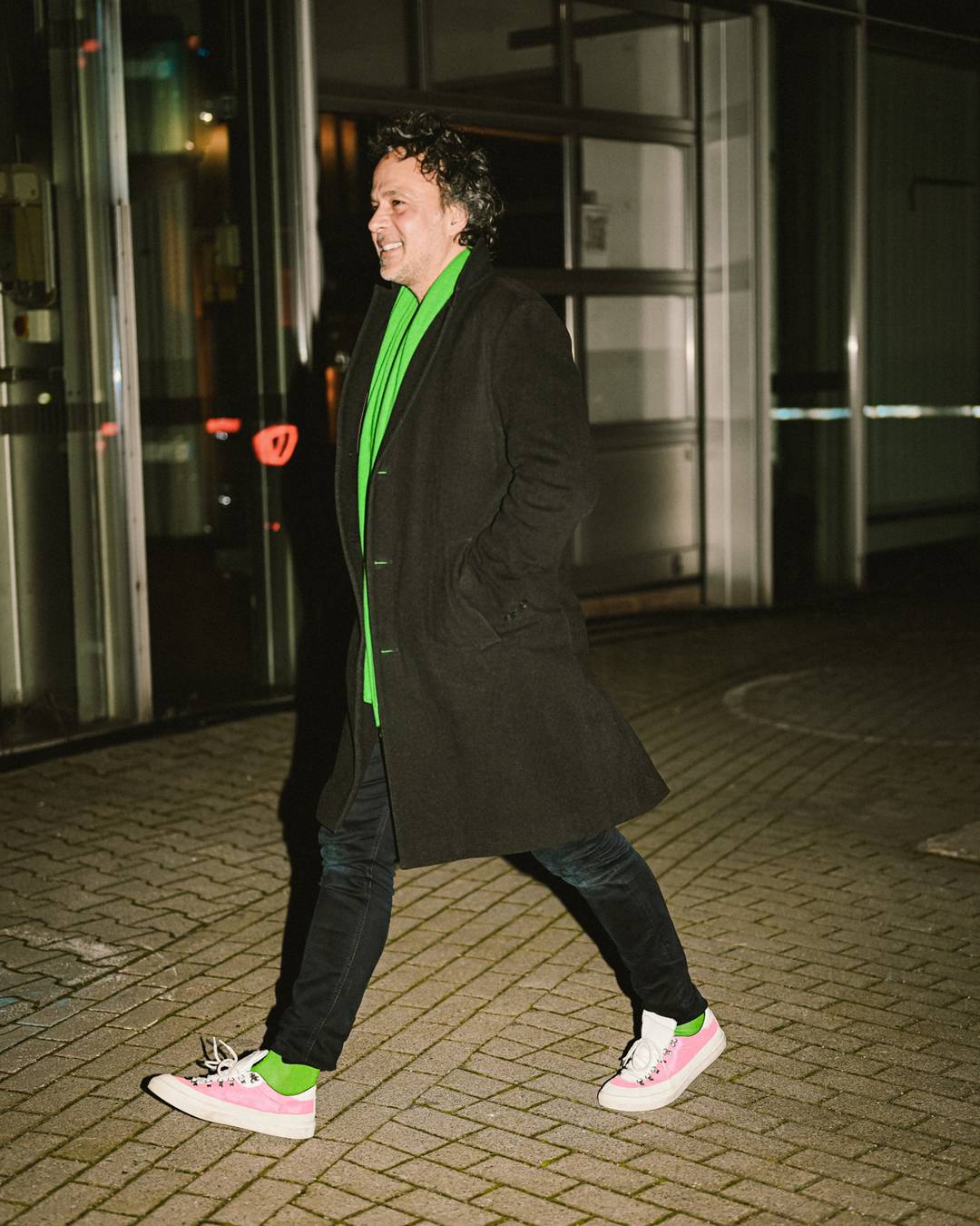 CEO Alexander Meyer in groene sokken van Happy Socks