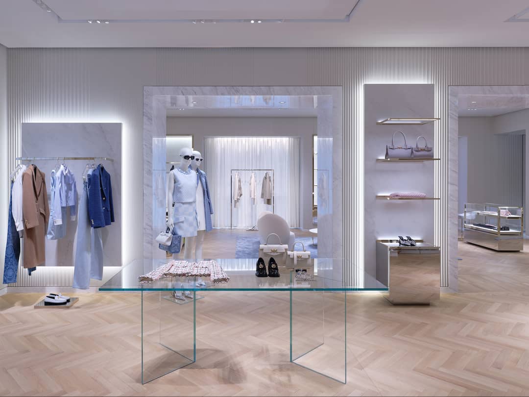 Womenswear im neuen Düsseldorfer Versace-Store