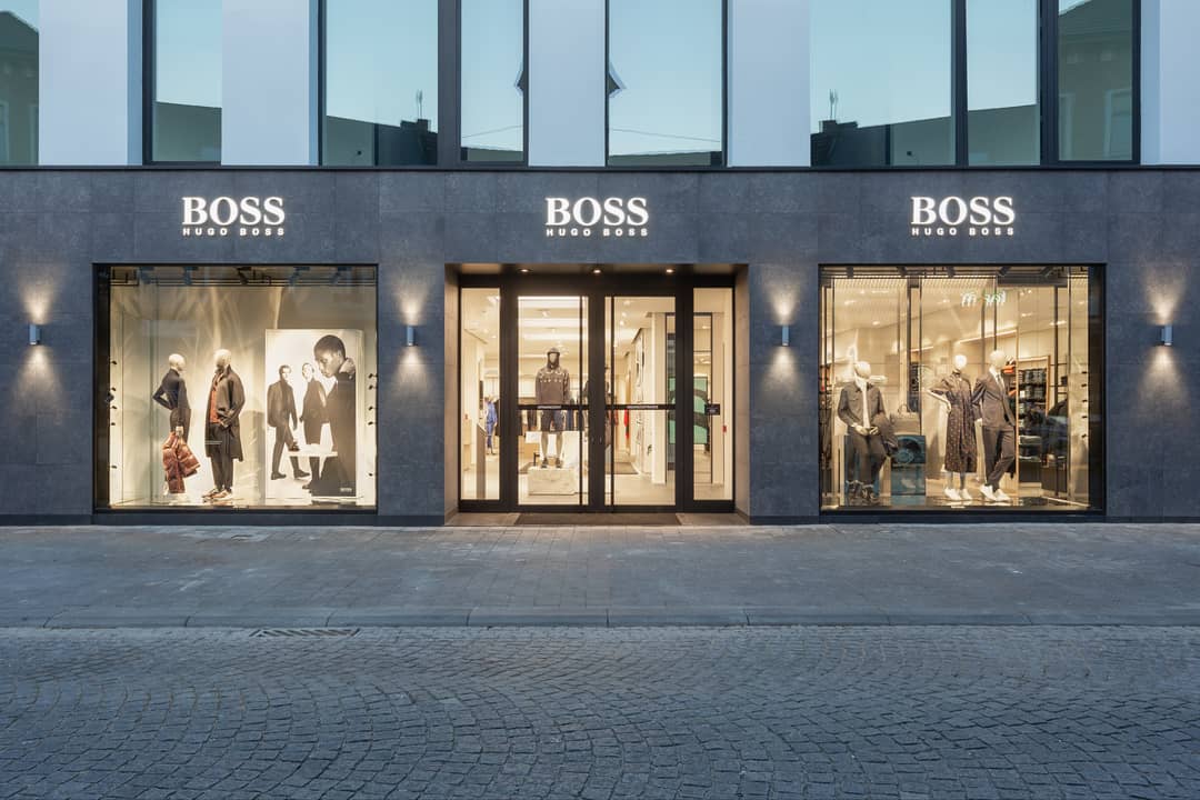 Exterior una “flagship store” de Hugo Boss.