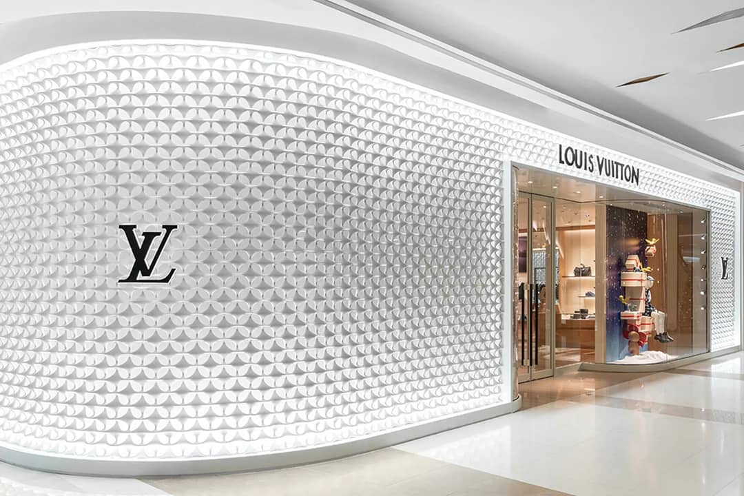 Tienda de Louis Vuitton, una de las principales casa de modas en cartera de LVMH, en Bangkok (Tailandia).