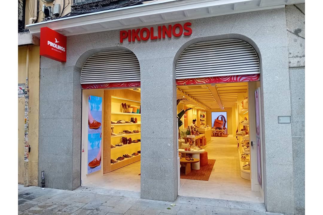 Tienda de Pikolinos en el número 17 de la calle de Fuencarral de Madrid (España).