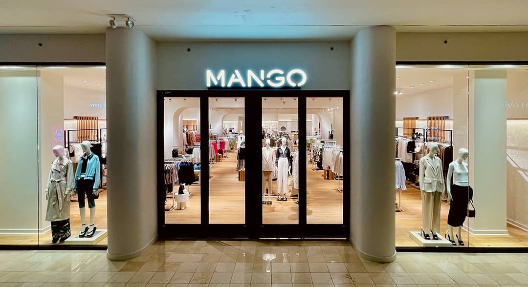 Tienda de Mango en el centro comercial Westfield Montgomery de Bethesda, en el estado de Maryland y dentro del área metropolitana de Washington D.C. (Estados Unidos).