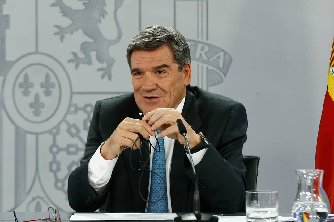 El ministro para la Transformación Digital y Función Pública, José Luis Escrivá, durante la rueda de prensa posterior al Consejo de Ministros del 30 de abril de 2024.
