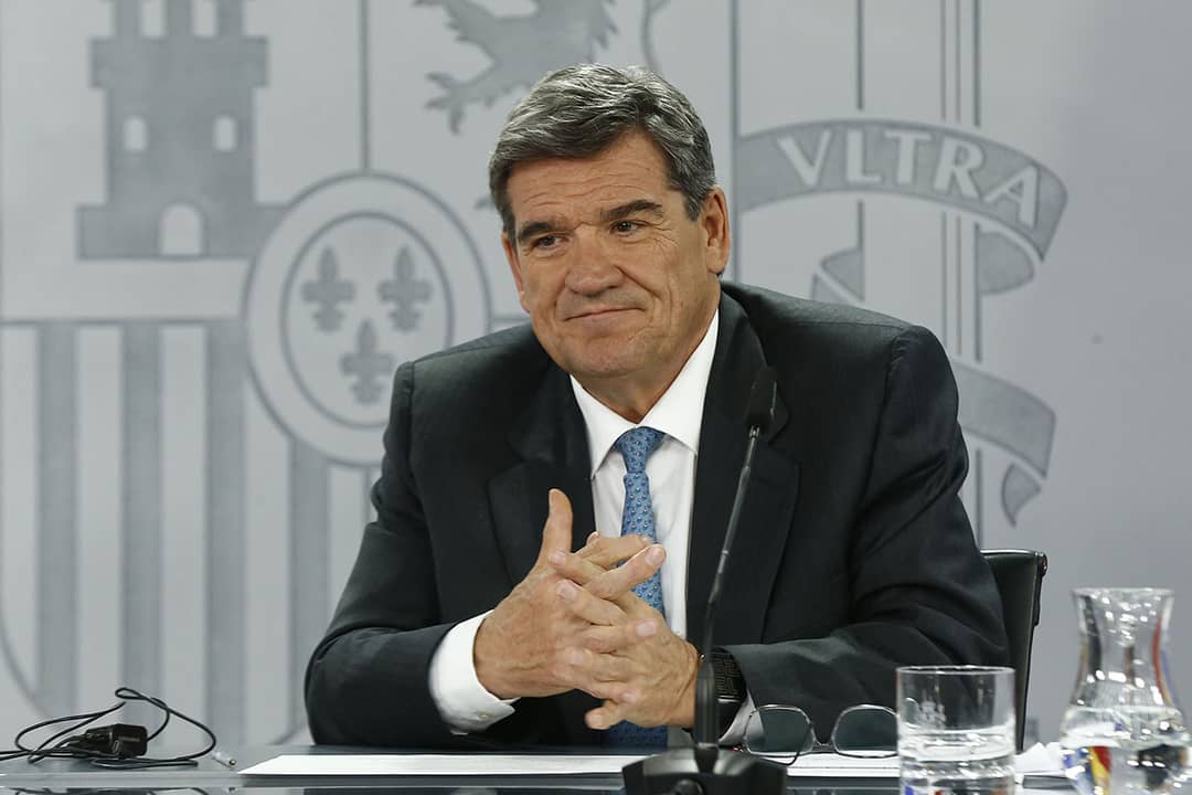 El ministro para la Transformación Digital y Función Pública, José Luis Escrivá, durante la rueda de prensa posterior al Consejo de Ministros del 30 de abril de 2024.