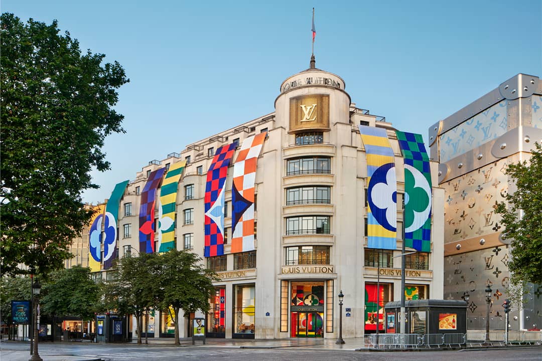 Louis Vuitton aan de Champs-Élysées in Parijs.
