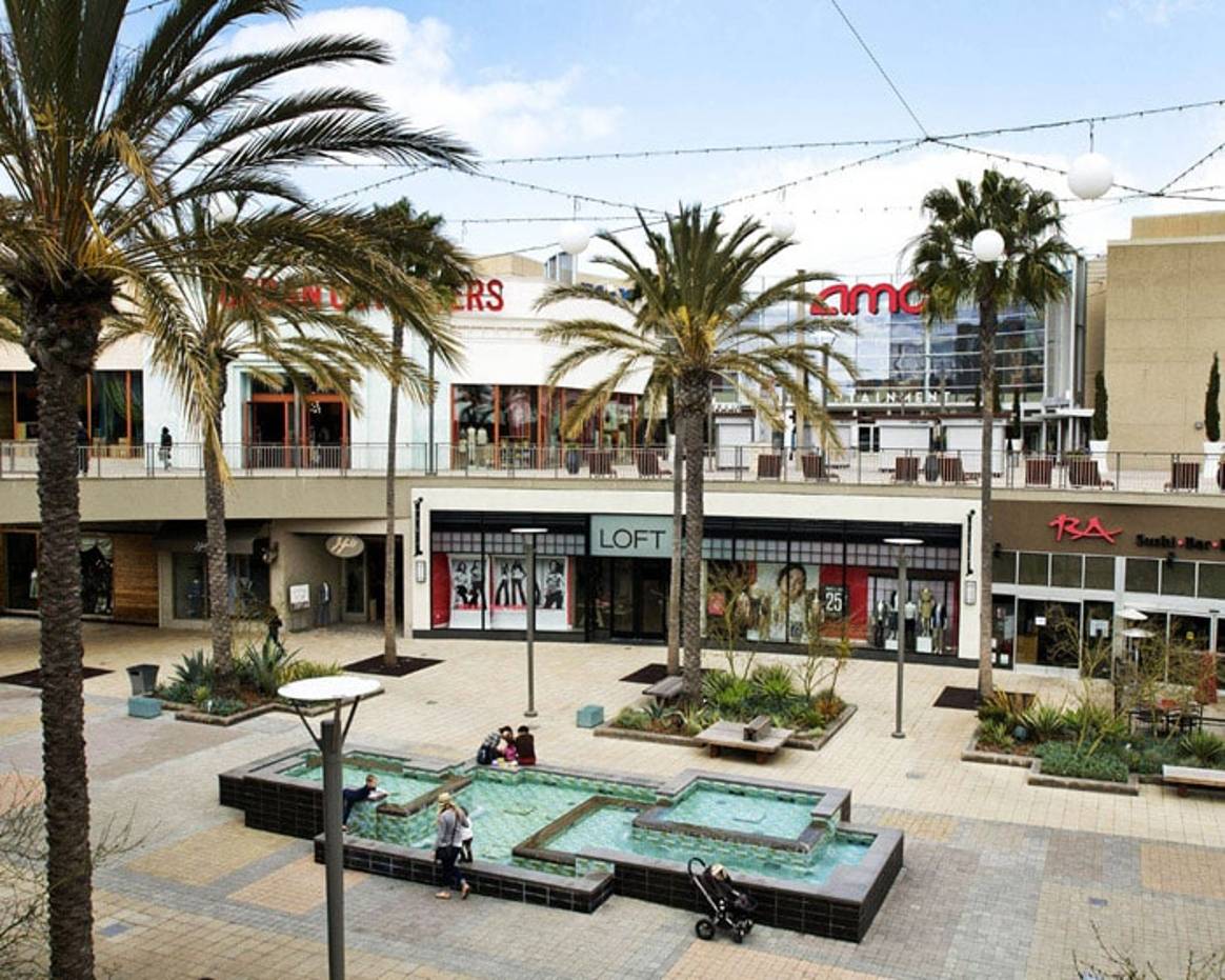 Del Amo propels its retail landmark with new Fashion Wing