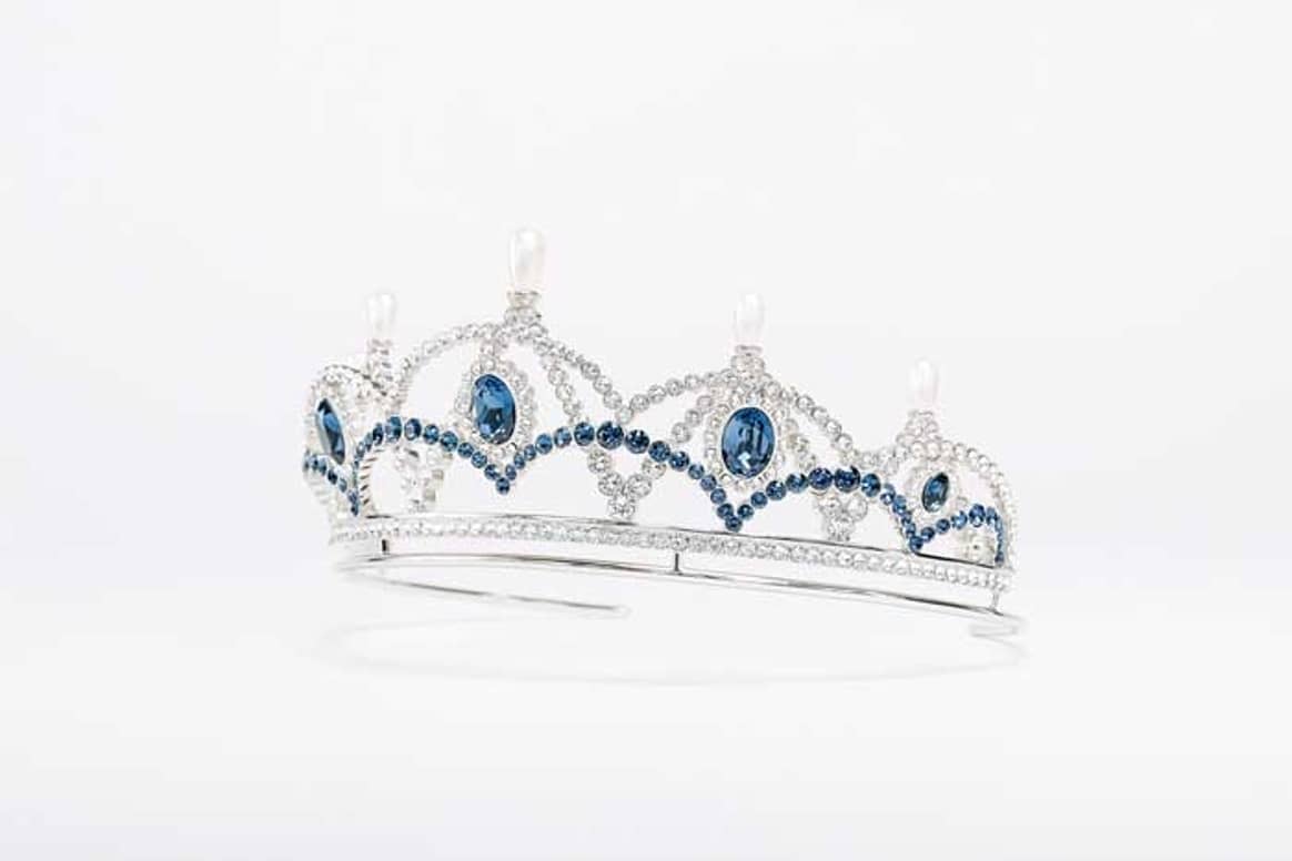 Karl Lagerfeld designs tiara with Swarovski