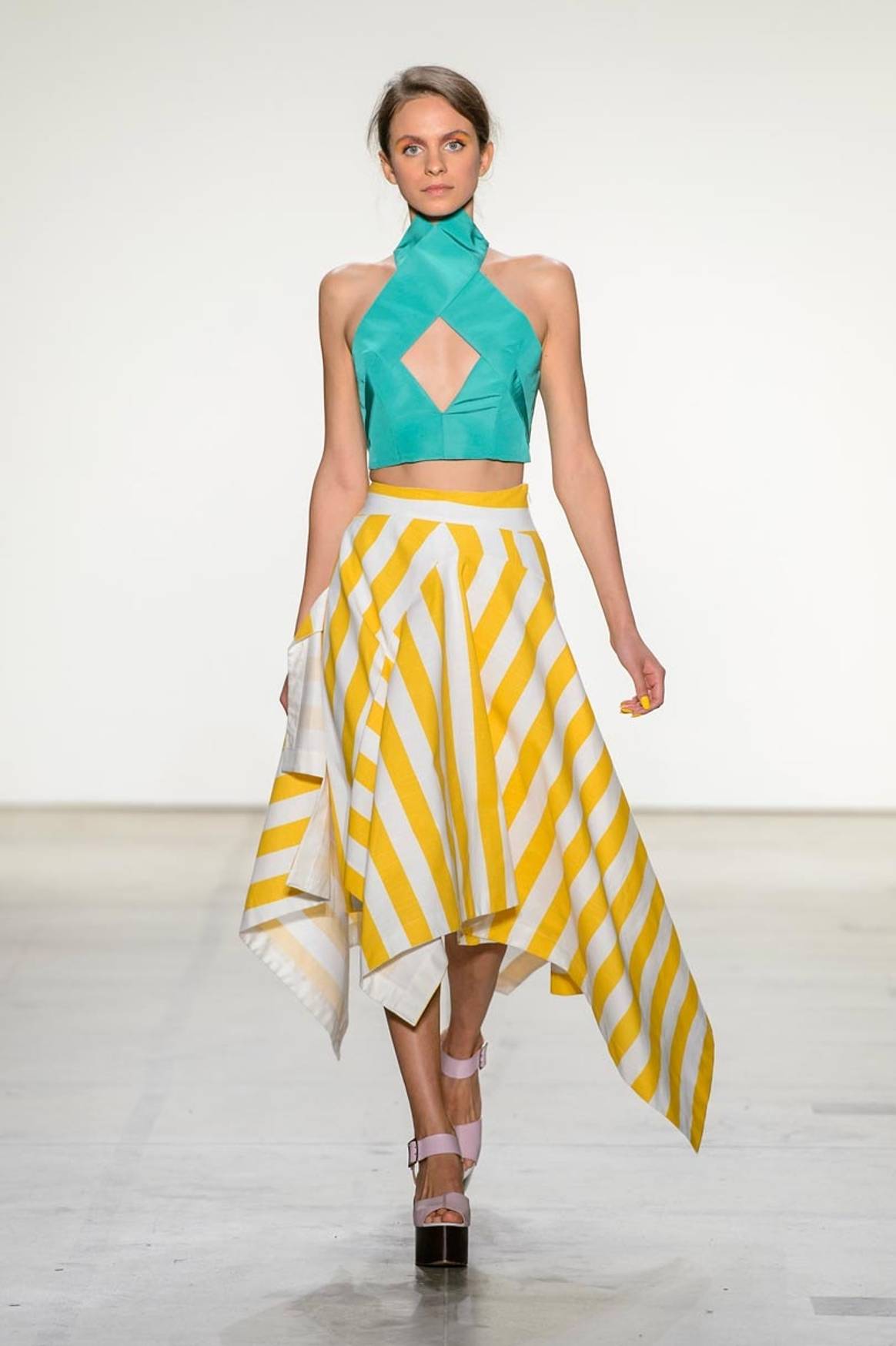 Leanne Marshall gets more day wear friendly for NYFW