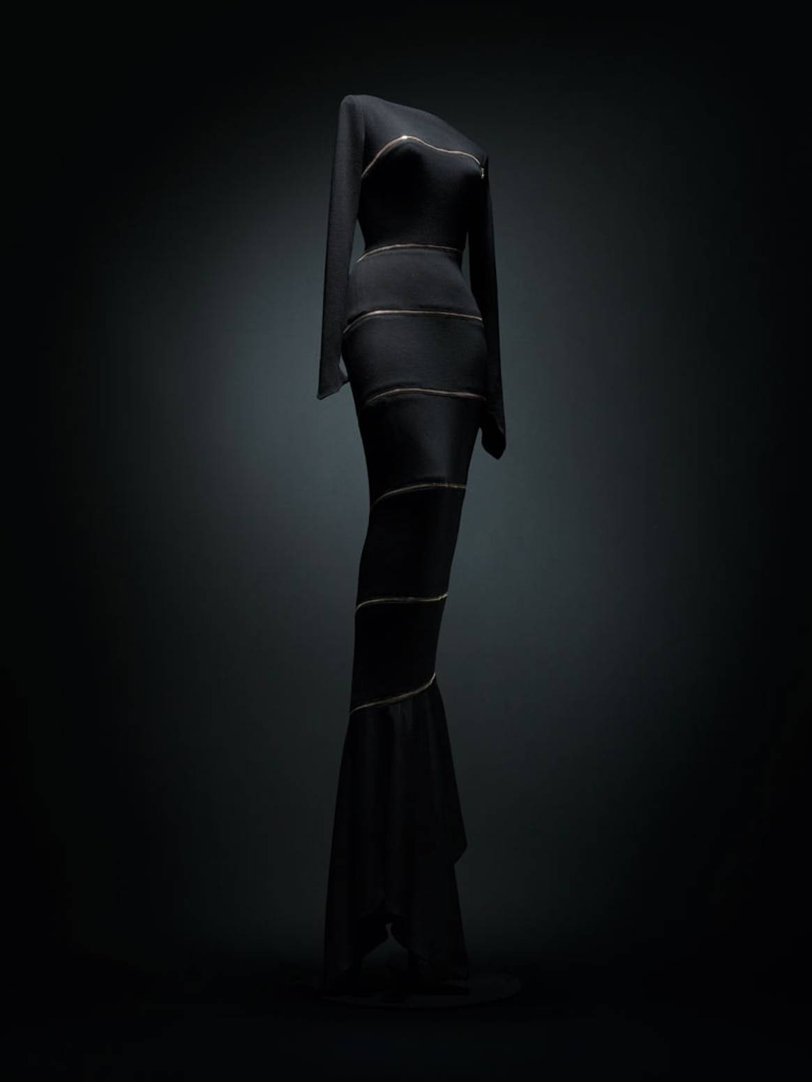 Fashion legend Alaia's last designs to hit catwalk