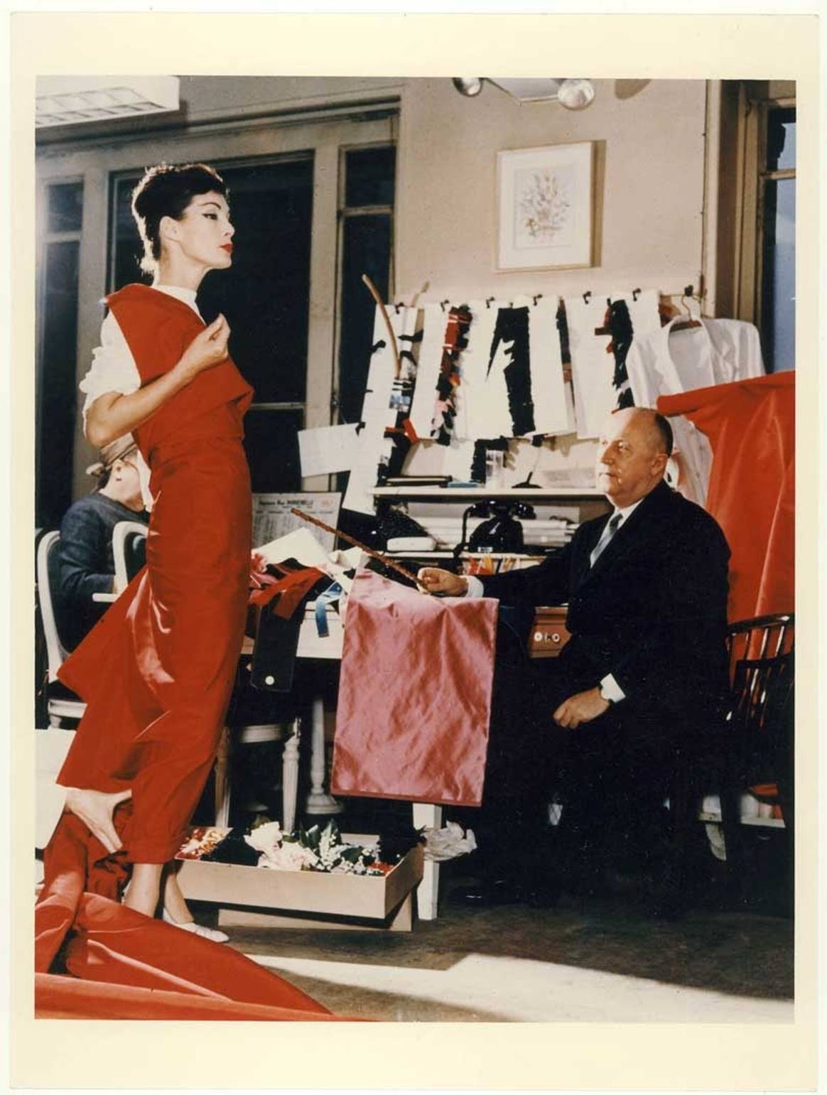 London's V&A Museum to stage 'reimagined' hit Dior expo