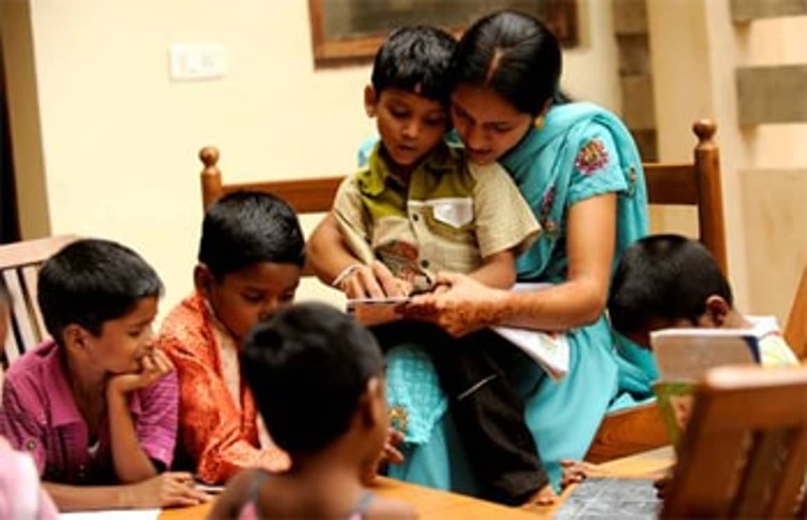 Esprit helps families in India