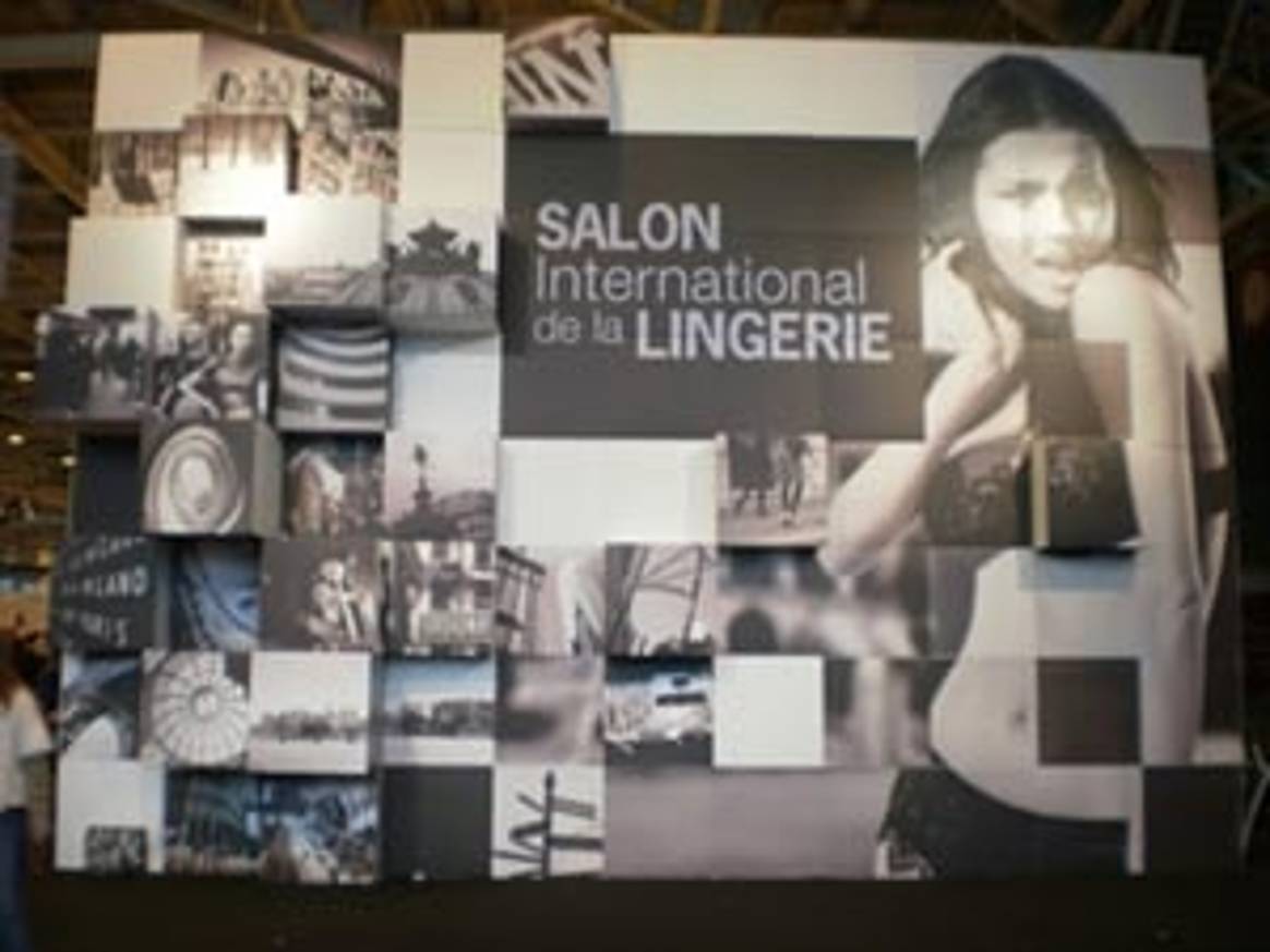 The Parisian salons gain stature