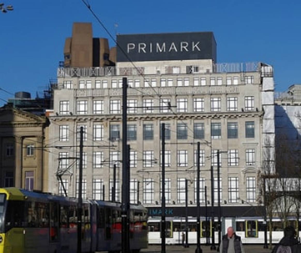 Primark hilft Opfern des Rana Plaza Unglücks