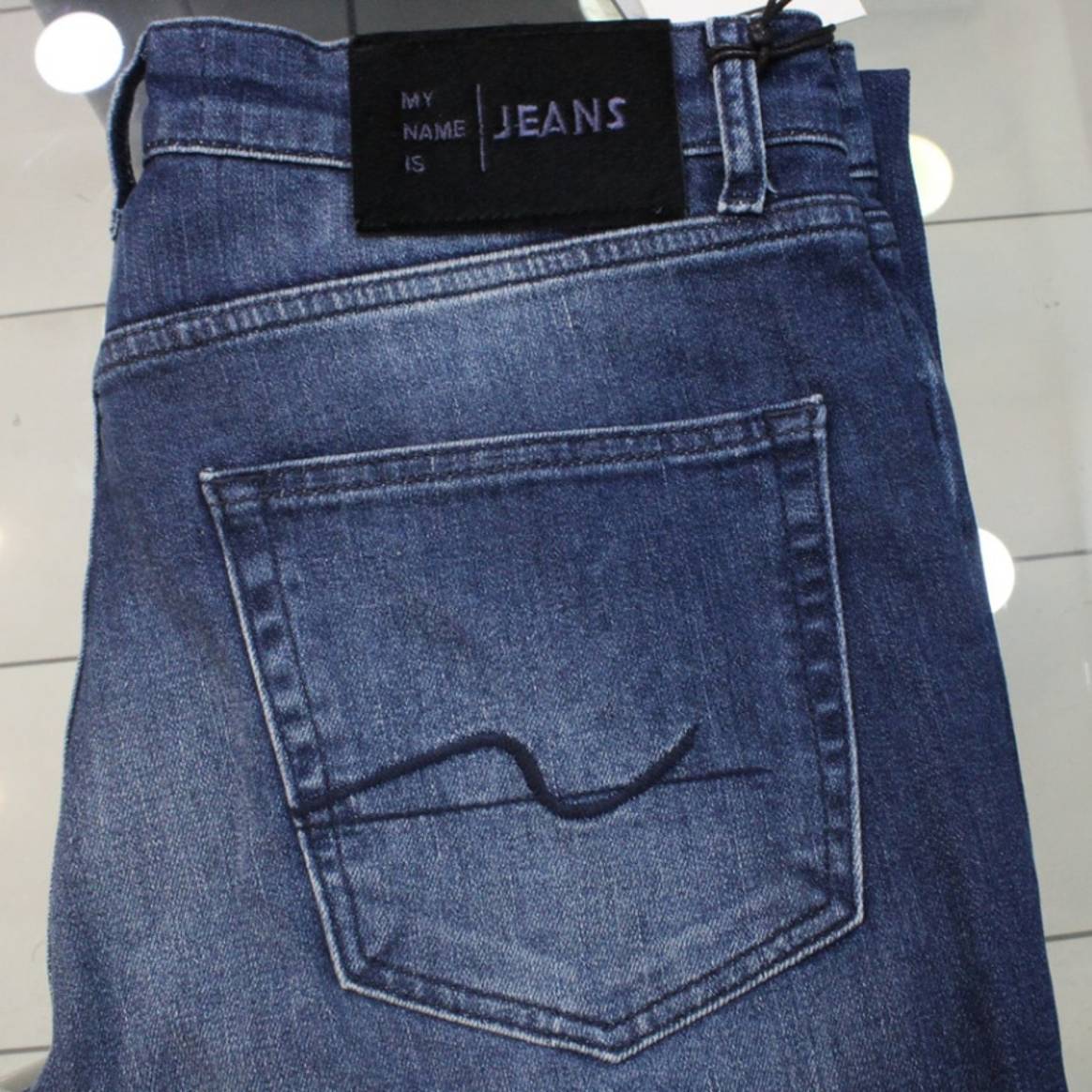 Beeld via: My name is jeans