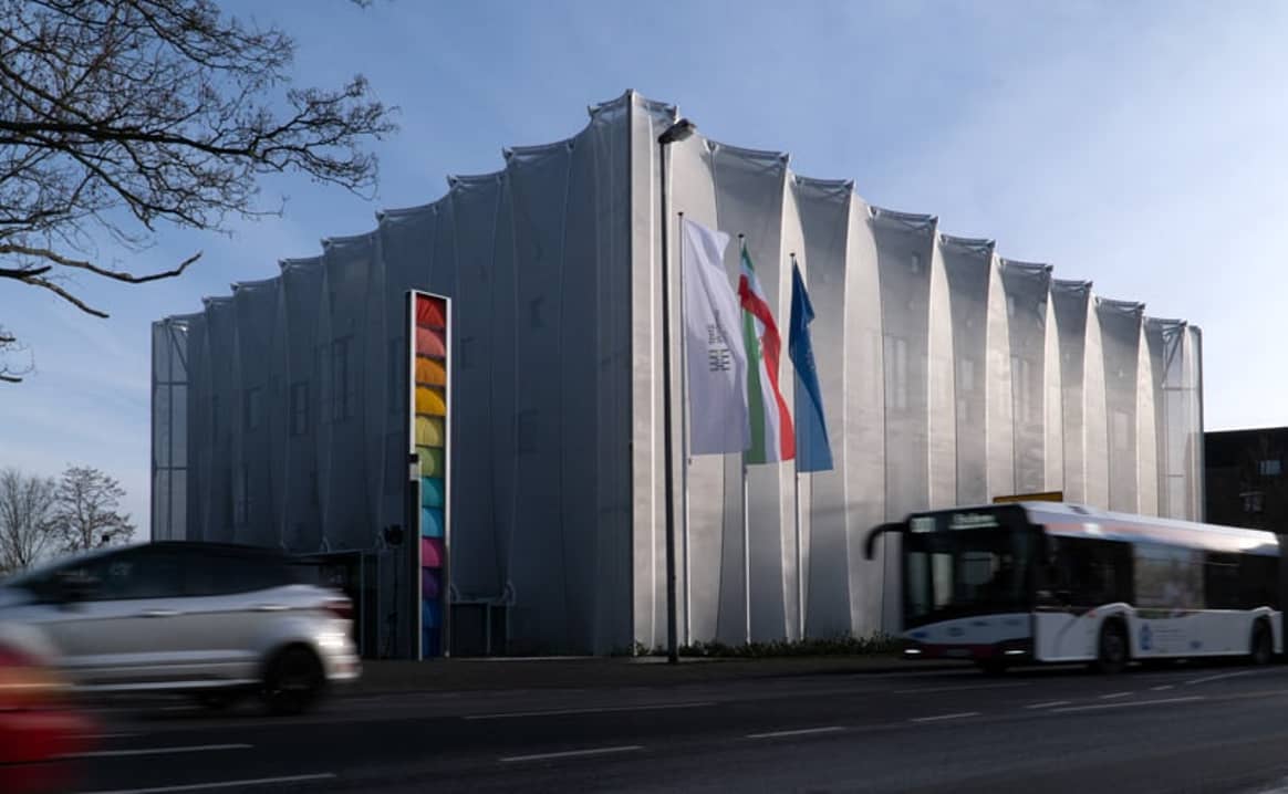 Ministerpräsident eröffnet Textilakademie NRW