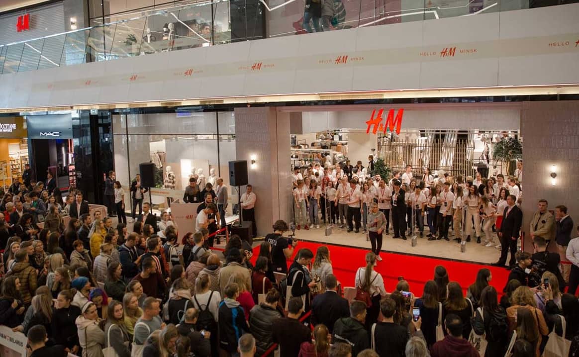 В Белоруссии открылся первый магазин H&M: ажиотаж и цены выше, чем в России