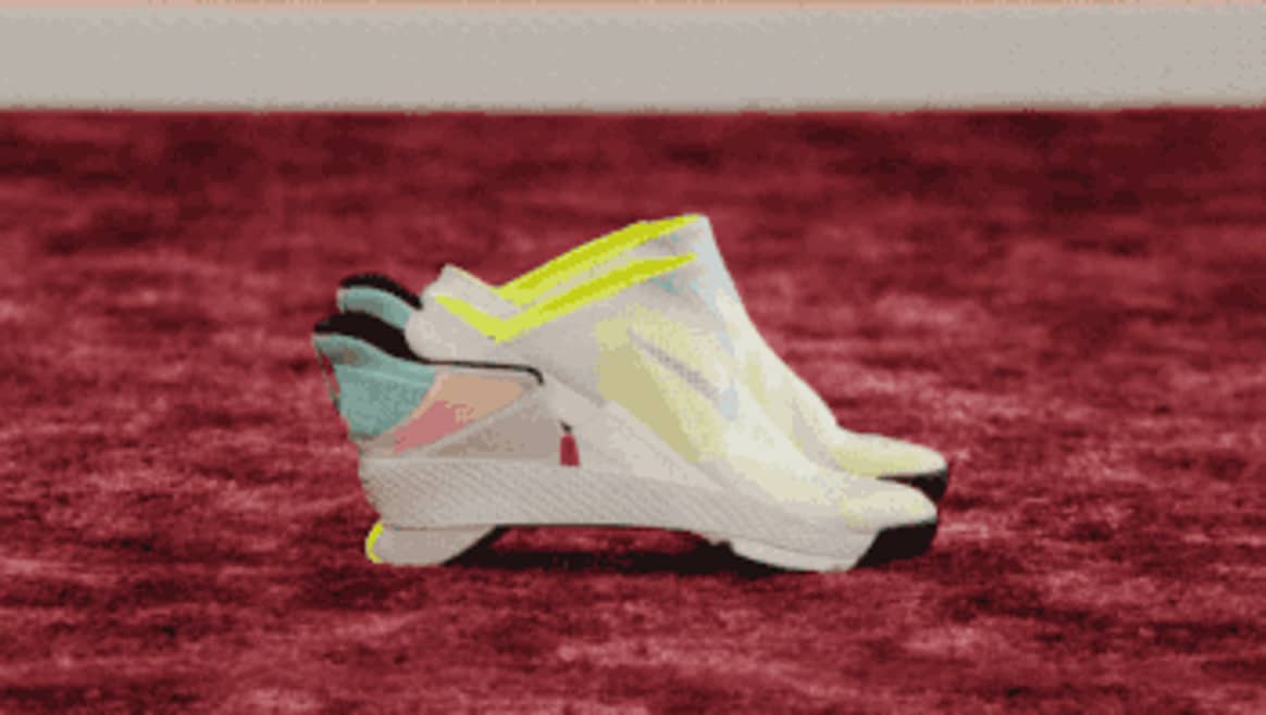 Nooit meer een schoenlepel of veters strikken: Deze nieuwe Nike’s zijn handsfree