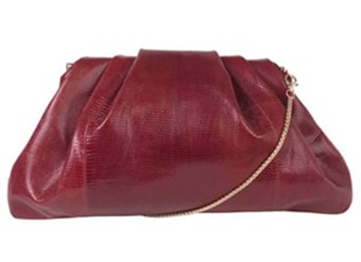 Colleen Atwood designs handbag line