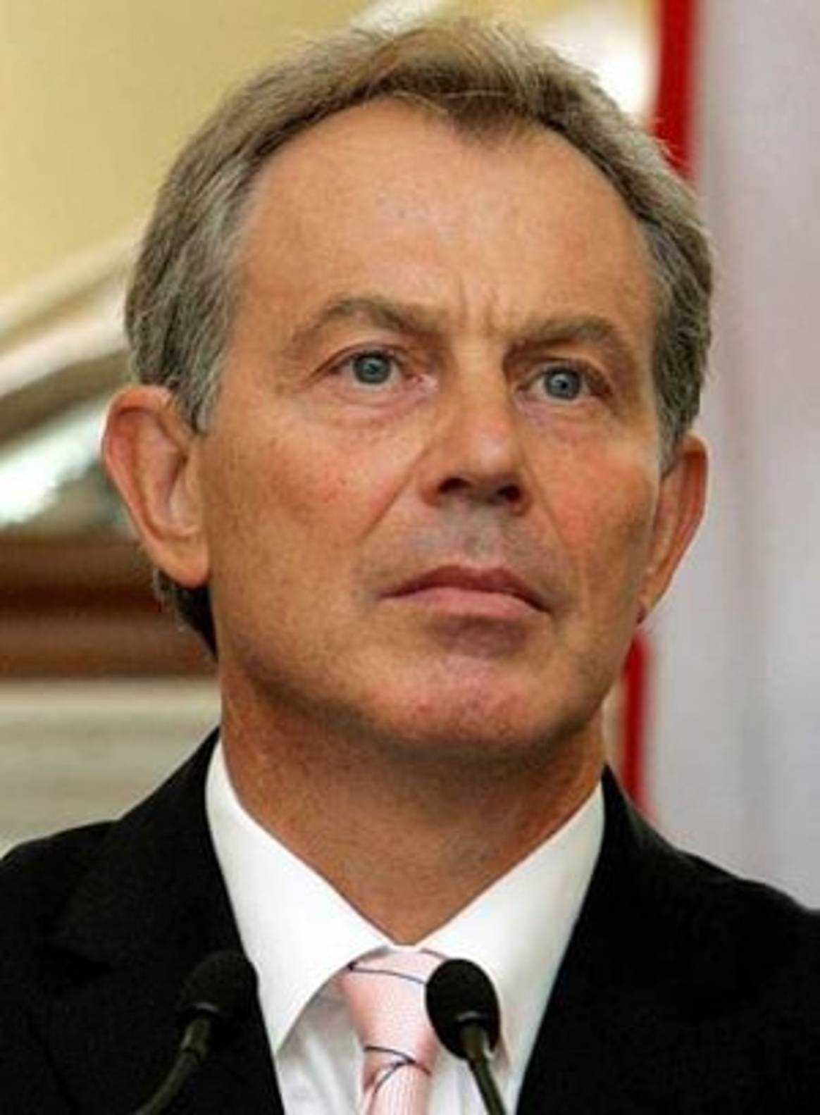 LVMH ficha a Tony Blair