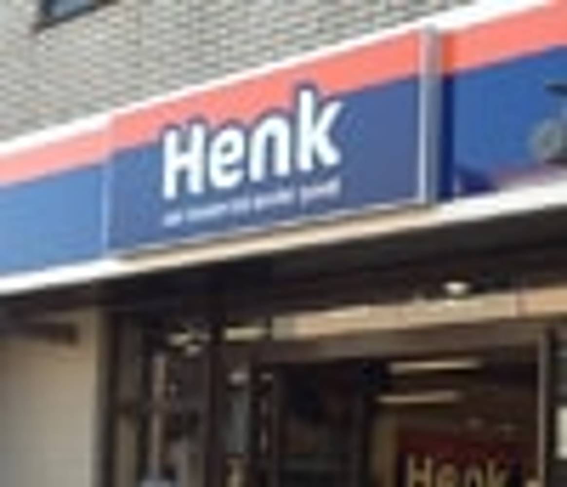 Henk ten Hoor sluit alle winkels