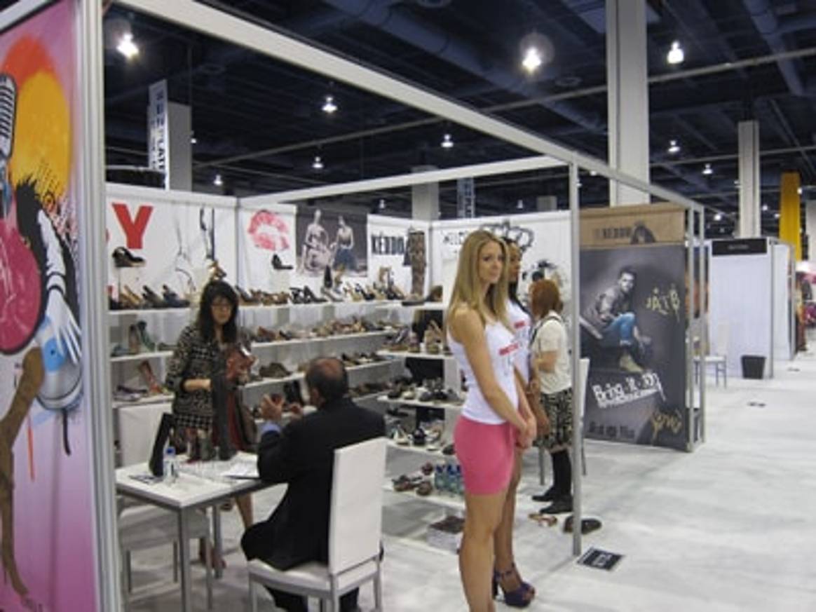 Magic: Обувная выставка по-американски