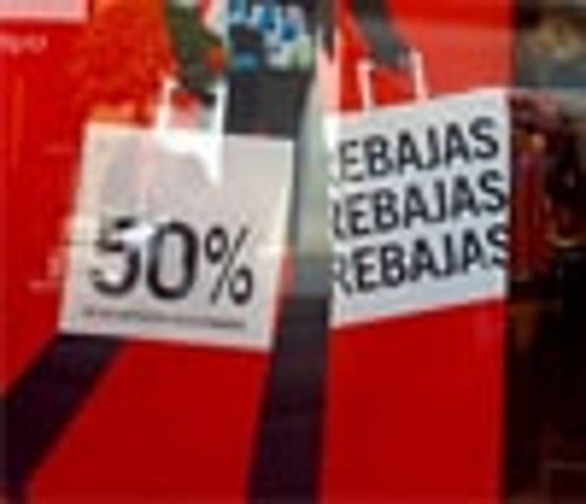 La crisis concentra 40% de las compras en rebajas