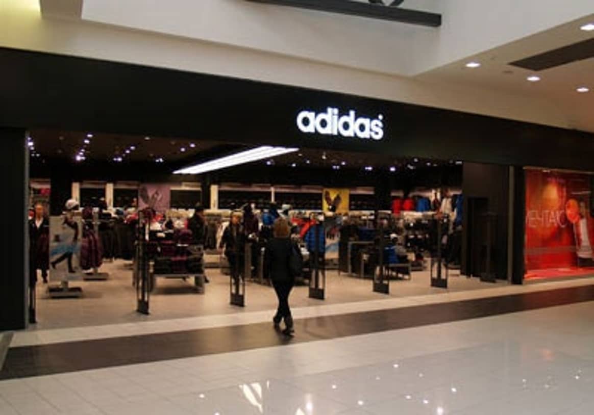 Adidas пострадал из-за проблем с логистикой в РФ