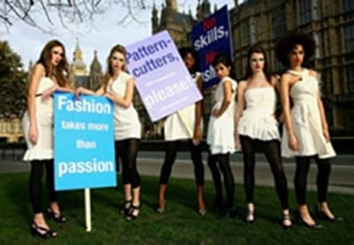cao, fashion protest