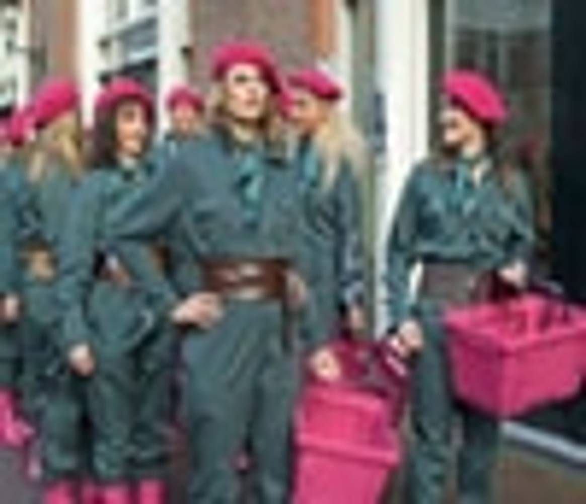 StoereVrouwen voeren actie in Amsterdam