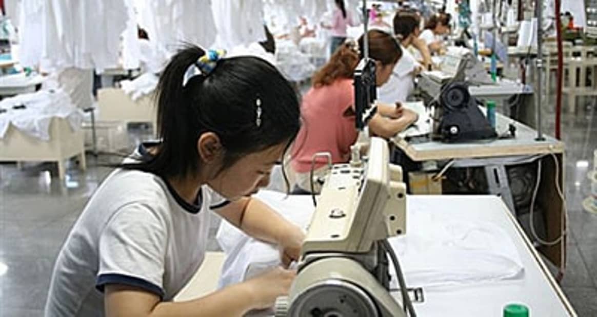 China es menos atractiva para fabricantes de moda