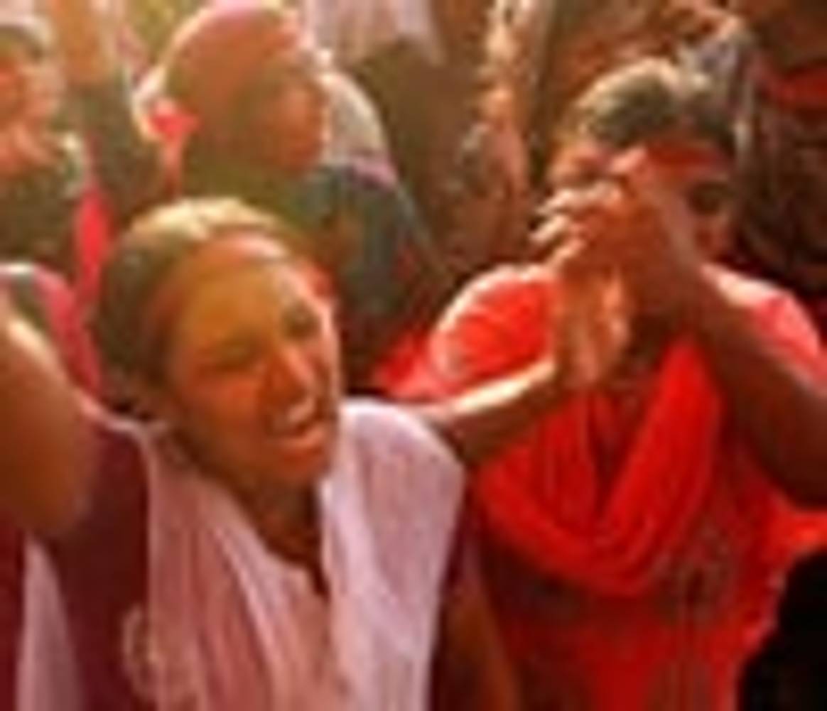Bangladesh: siguen las protestas de trabajadores textiles
