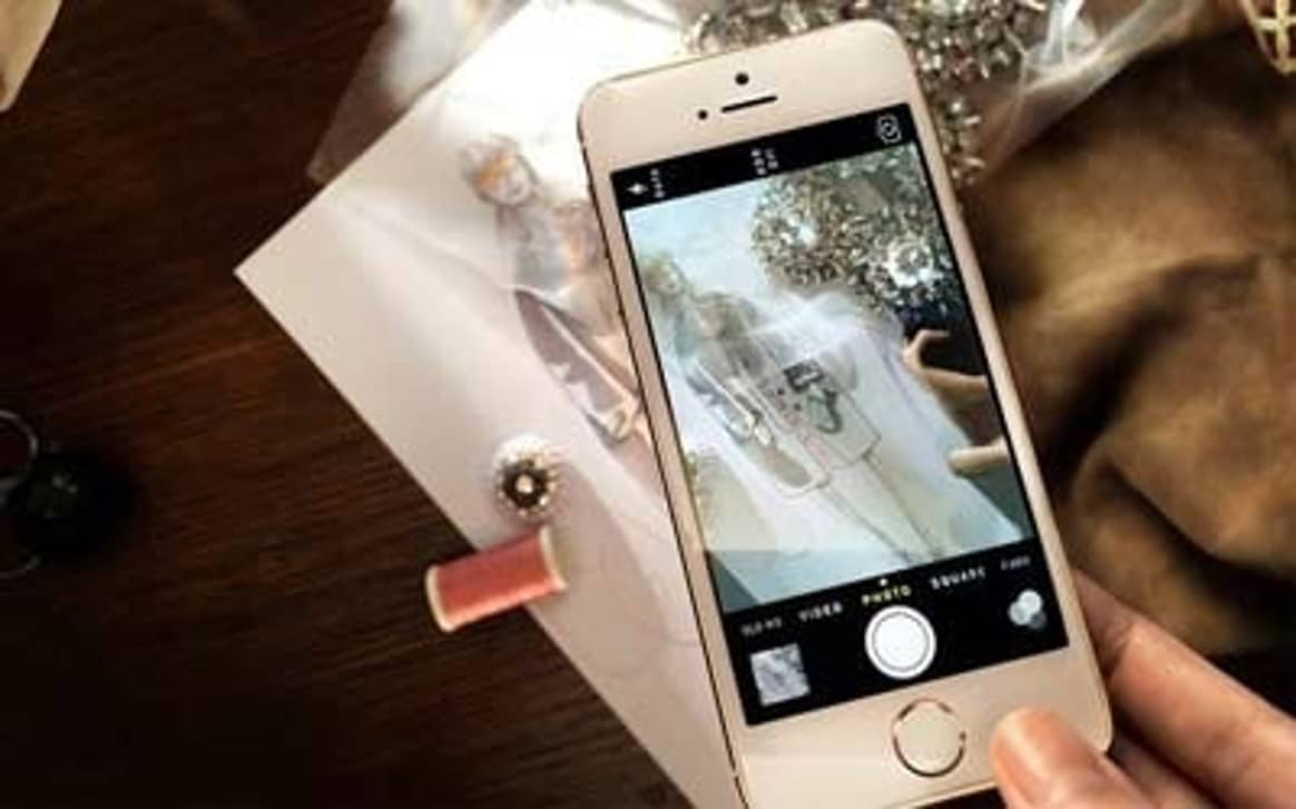 Burberry to use iPhone 5s in LFW show