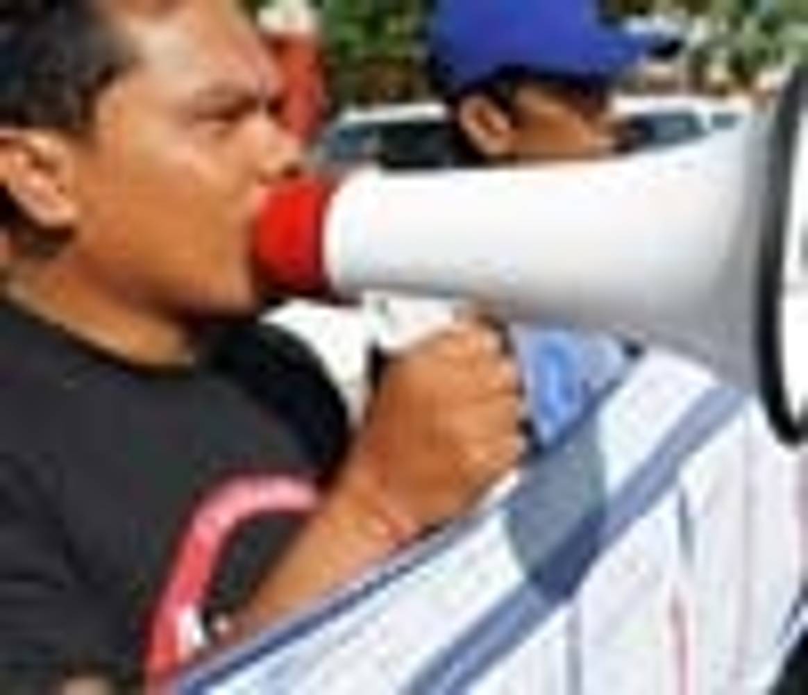 Camboya: un centenar de huelguistas despedidos