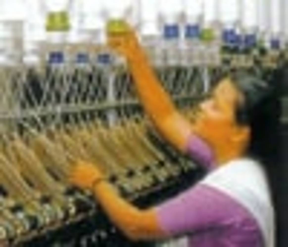 Modebedrijven investeren in textielsector Bangladesh