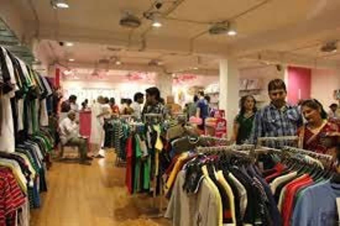Erratic consumer behaviour makes retailers cautious