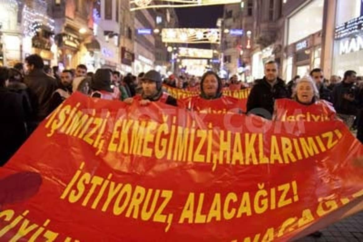 Turquie: 12 000 ouvriers textile en grève