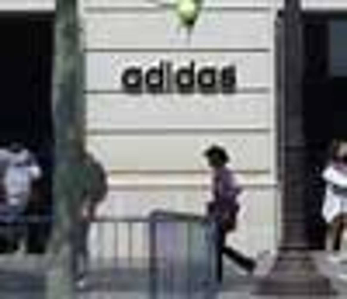 Adidas va augmenter ses investissements et rabote sa prévision de marge
