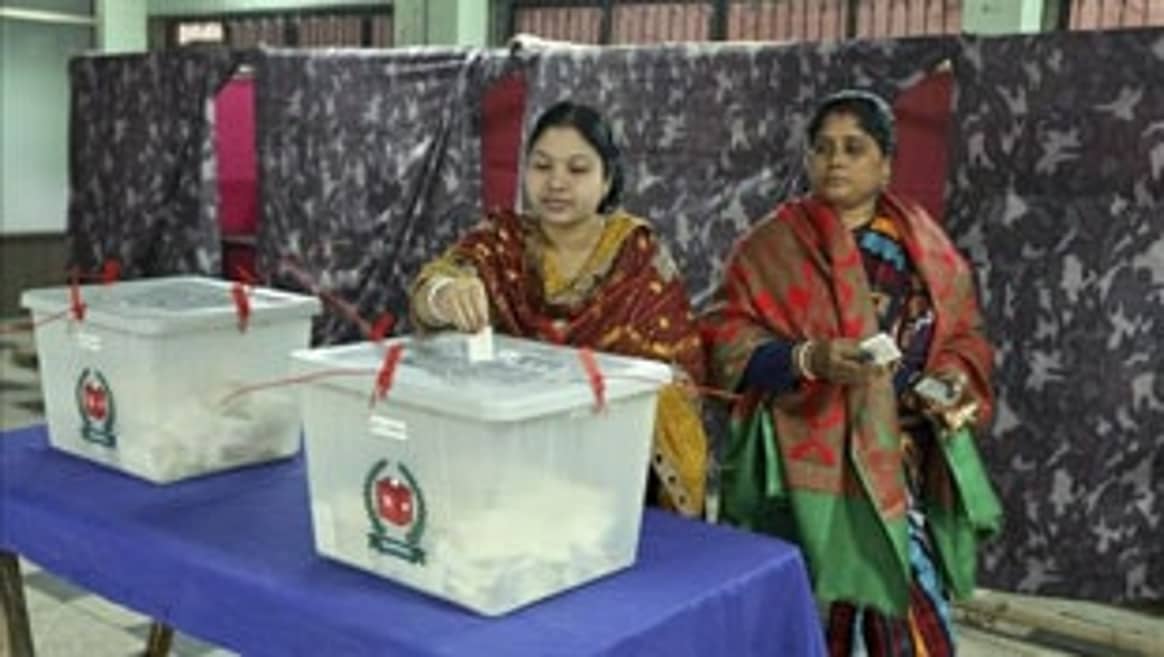 Bangladesh empeora su crisis política con las elecciones