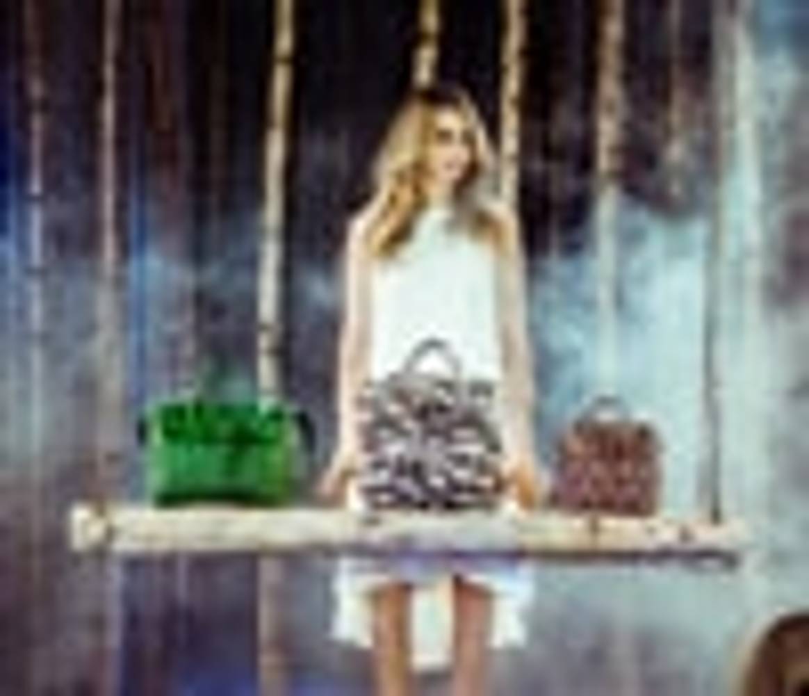 LFW: Mulberry teams up with Cara Delevingne