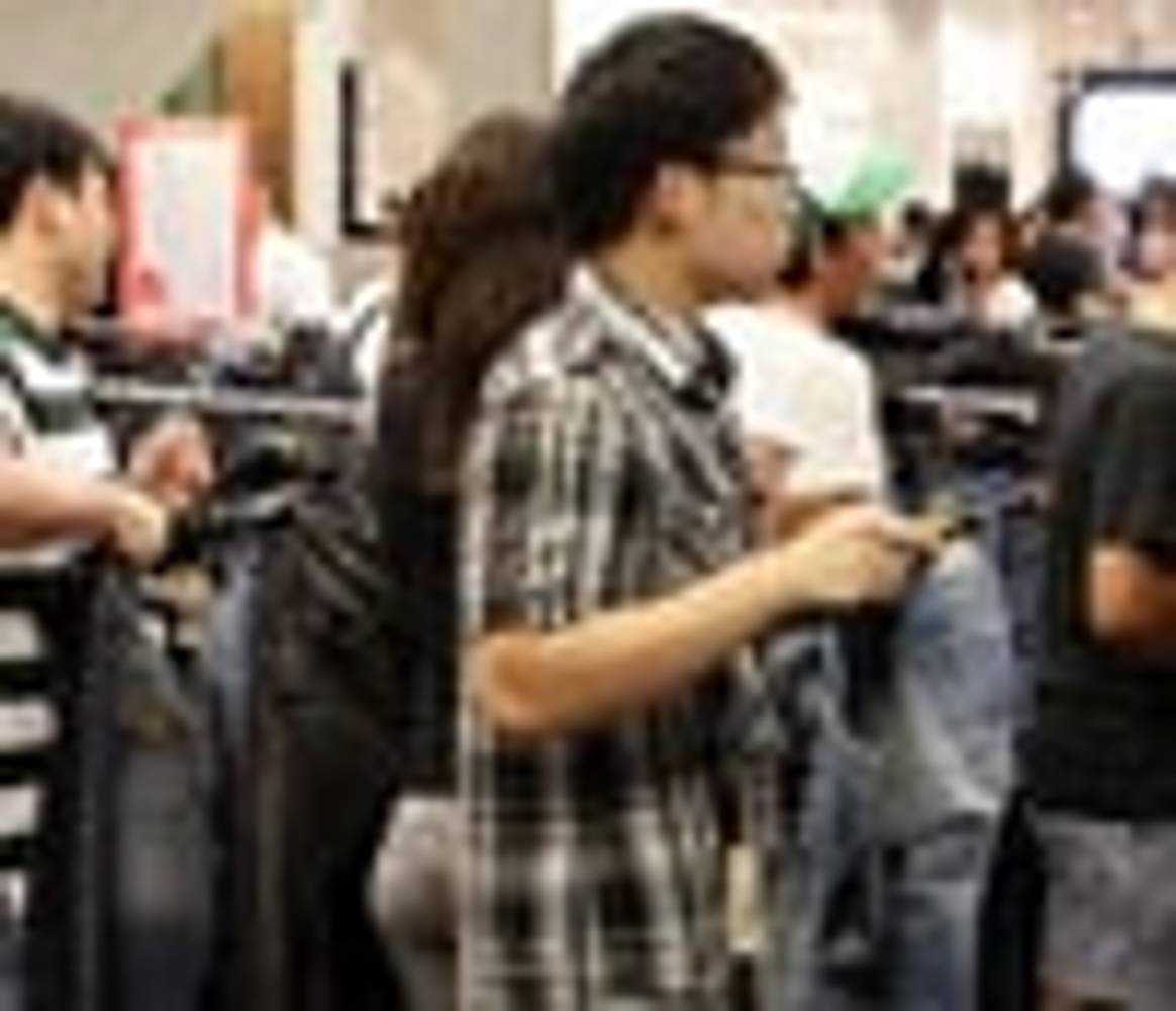 Report: long queues cause retailers 1 billion in losses