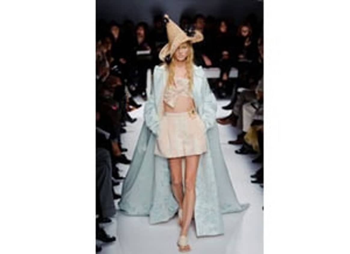 Первый показ Schiaparelli Haute Couture