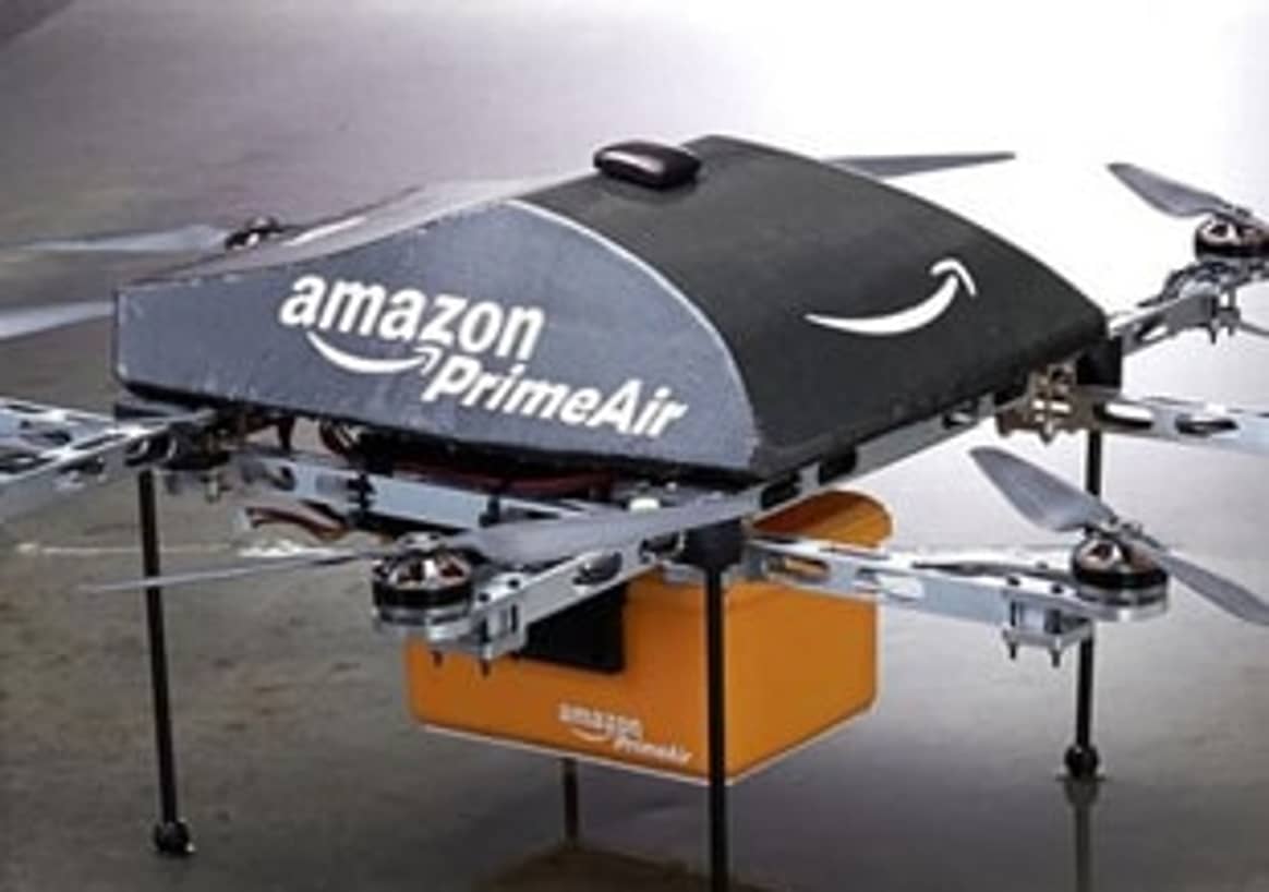 Amazon to test delivery service by air
