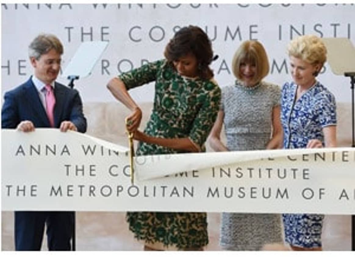Obama inaugure le nouveau "Centre de Costumes"